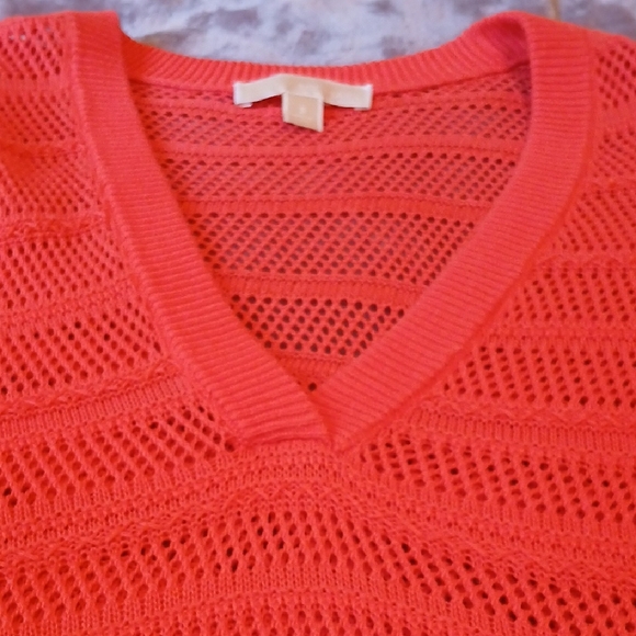 Michael Kors Pink V-Neck Sweater Lightweight Knit - Picture 4 of 5